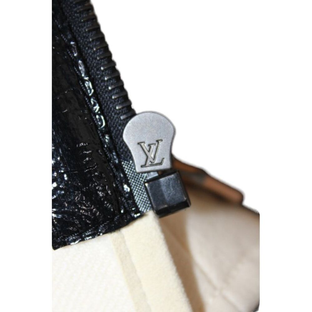 Louis Vuitton Women Sleeveless Wool Collared Blouse Ivory Zip Size 40 - Picture 6 of 11